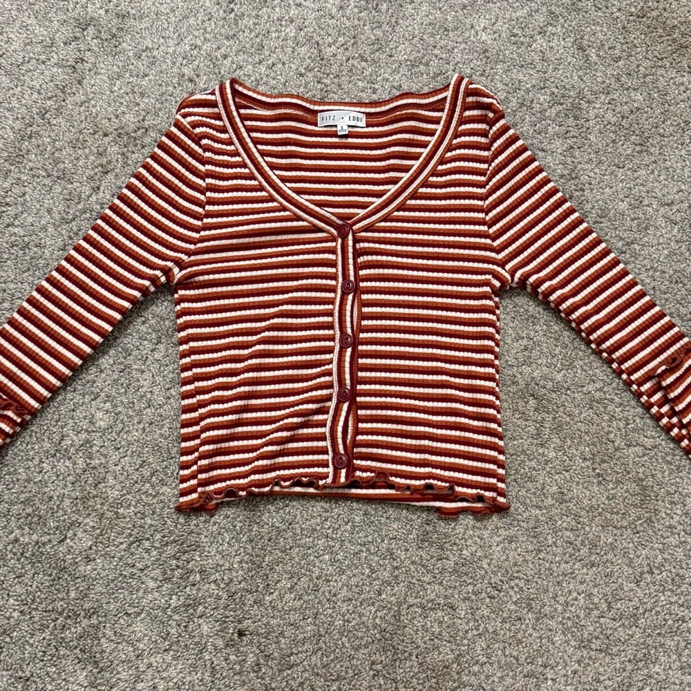 Red and White 3/4 Sleeve Fitted Button Down Shirt